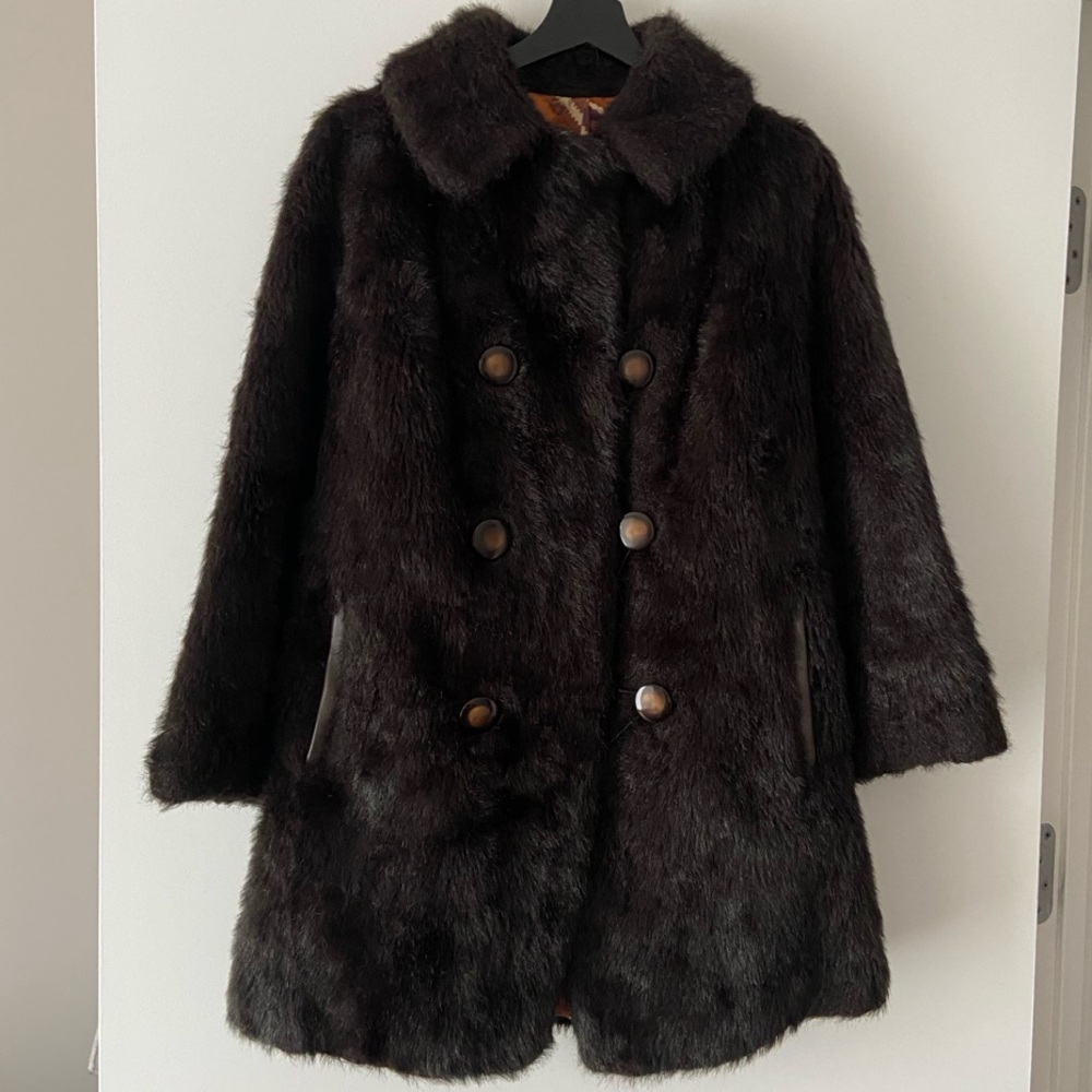 Vintage Faux Fur Coat - Picture 5 of 12
